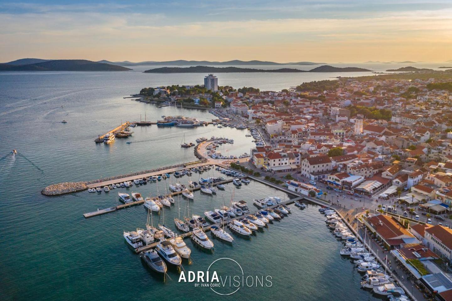Refresh Boutique Suites - Central Point Vodice Exterior photo